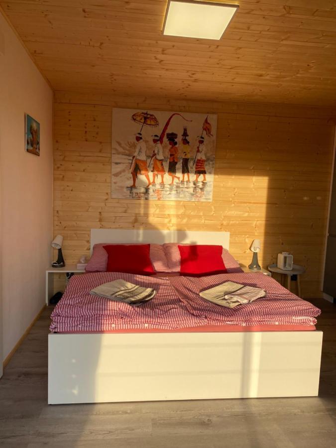 Chatka A Vyhlídka nad řekou Zdiby Exterior foto