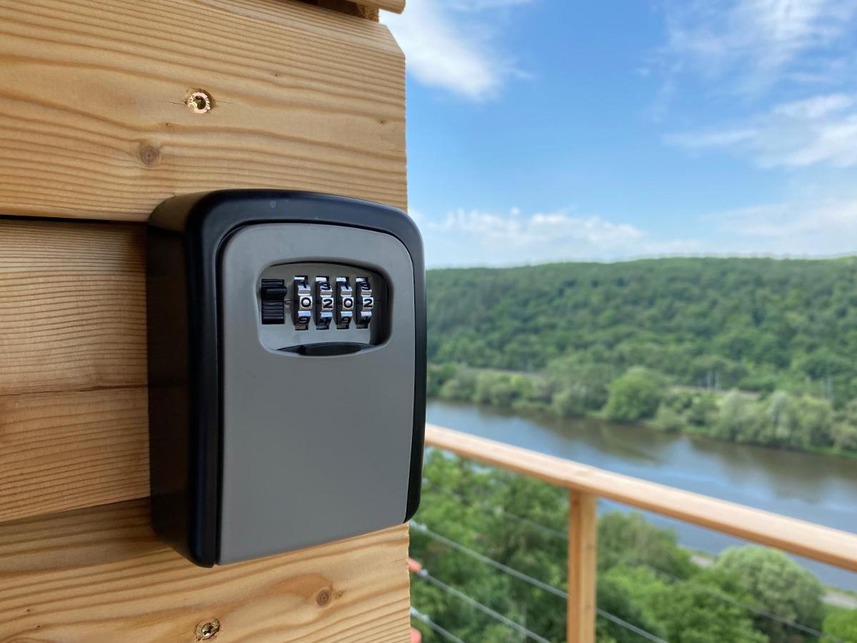 Chatka A Vyhlídka nad řekou Zdiby Exterior foto