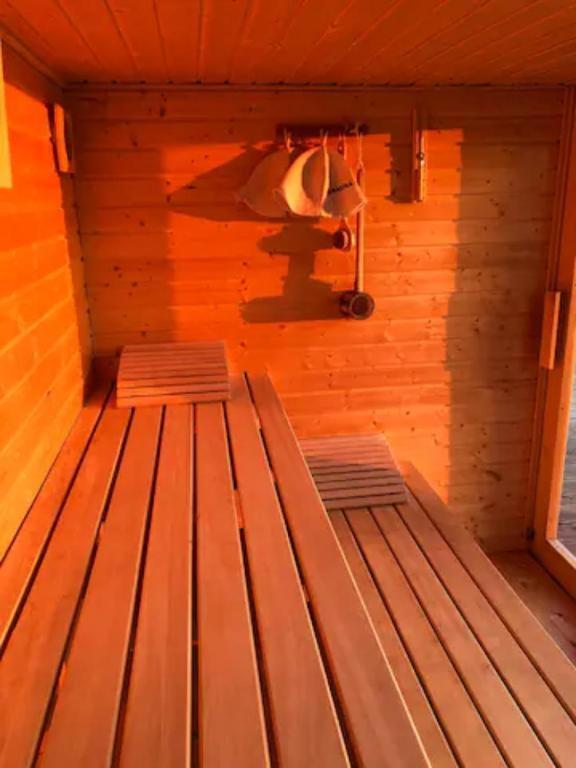 Chatka A Vyhlídka nad řekou Zdiby Exterior foto