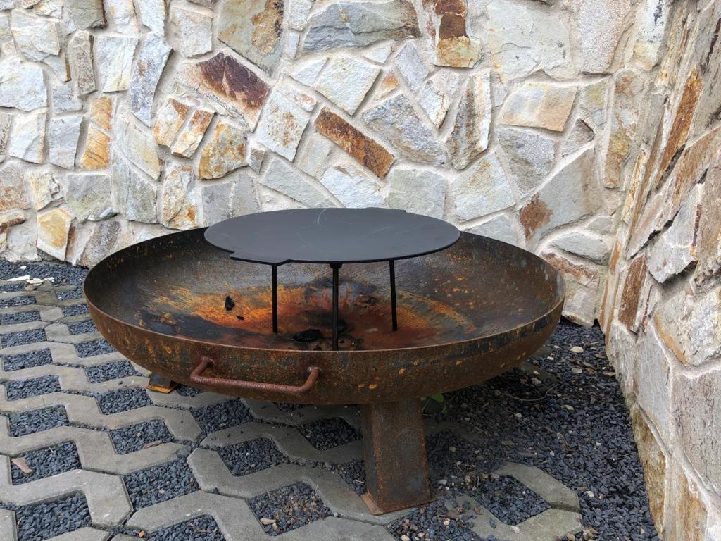 Chatka A Vyhlídka nad řekou Zdiby Exterior foto